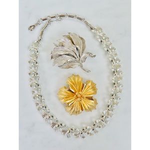 Set of 3 Vintage Coro Jewelry Pieces Lot- Silver Tone Bow Necklace & Brooches